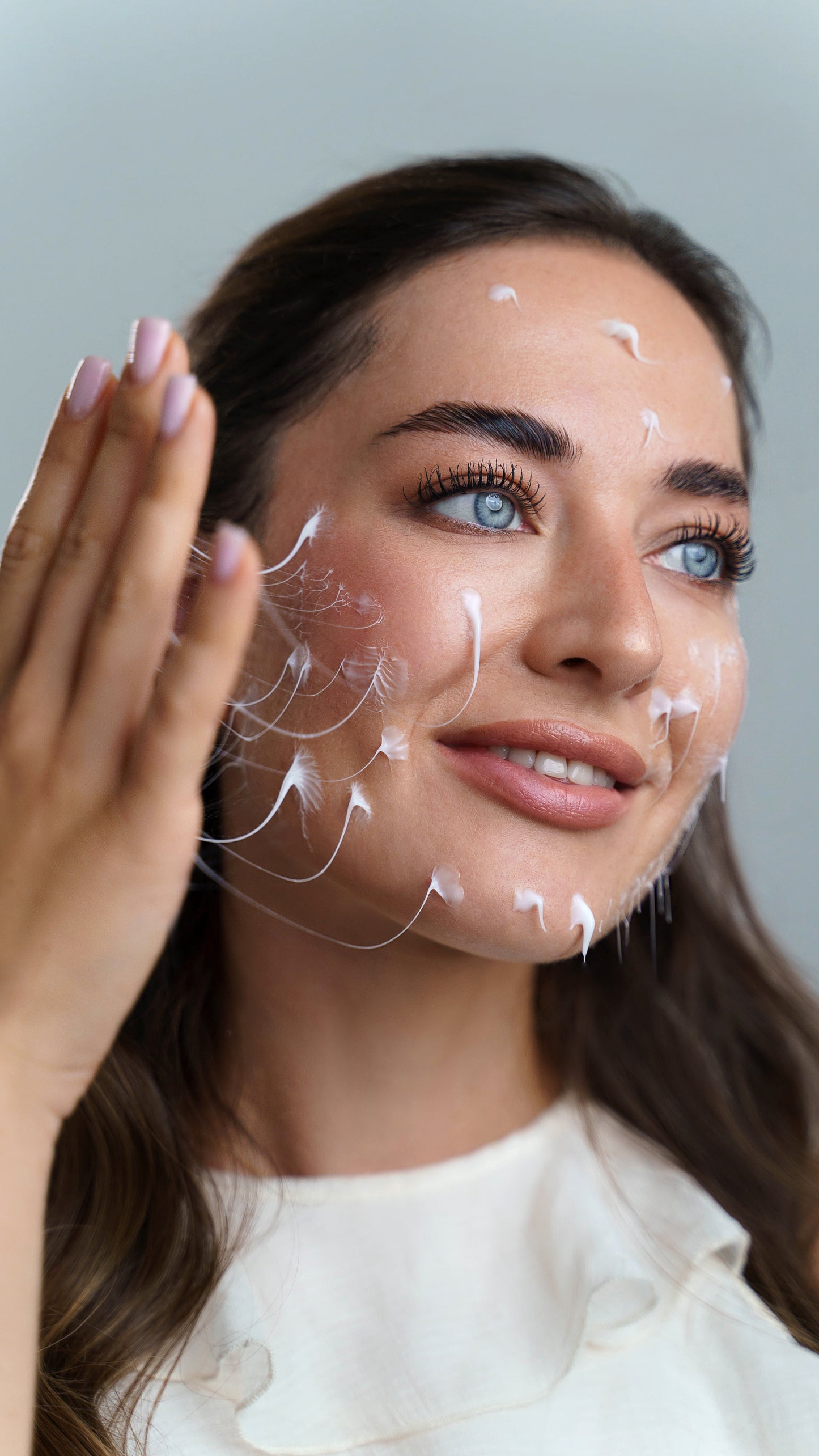 Face-Lifting Mask